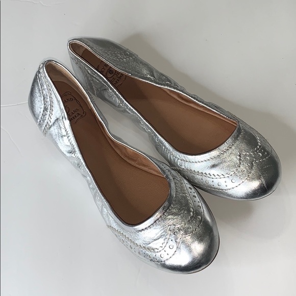 lucky brand silver flats